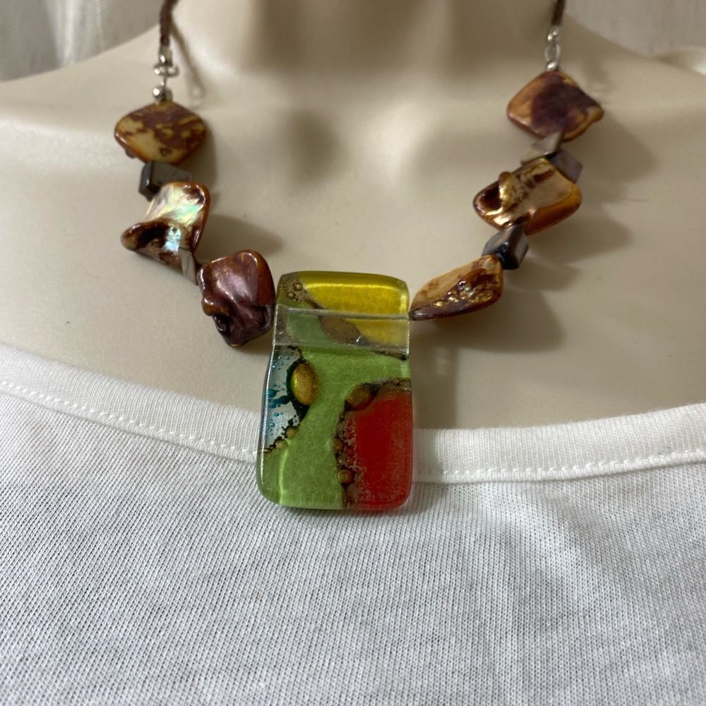 VINTAGE art glass & abalone necklace